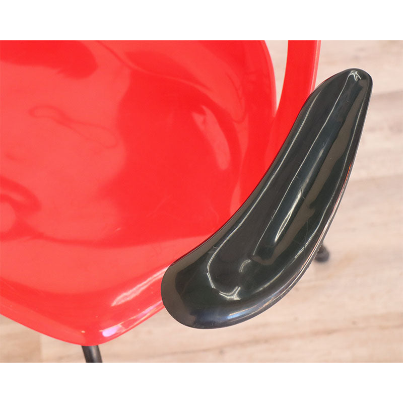 Chaise vintage en plastique rouge thermoformé et métal, 1970