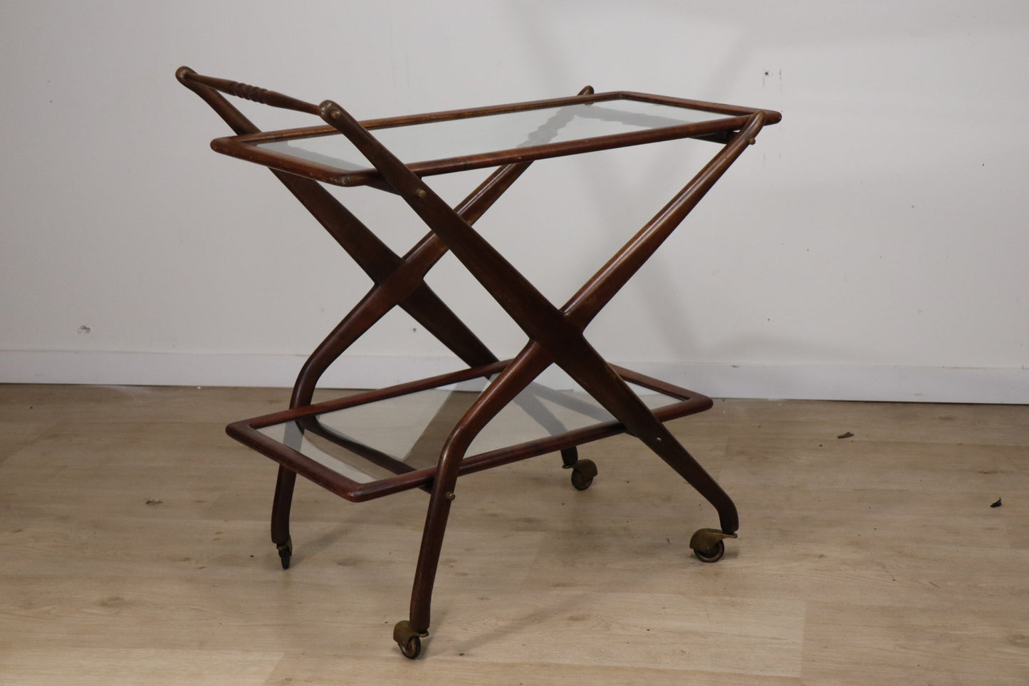 Desserte roulante vintage en bois et verre, 1960