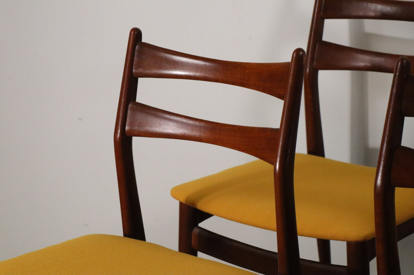 Série de 4 chaises scandinave édition Swiss Teak, 1960