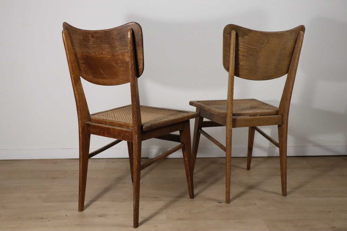 Paire de chaises vintage en chêne et cannage, 1950