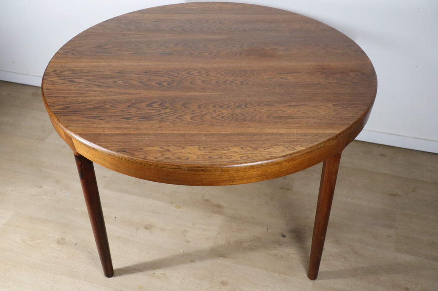 Table extensible Danoise par Harry Ostergaard en palissandre, 1960