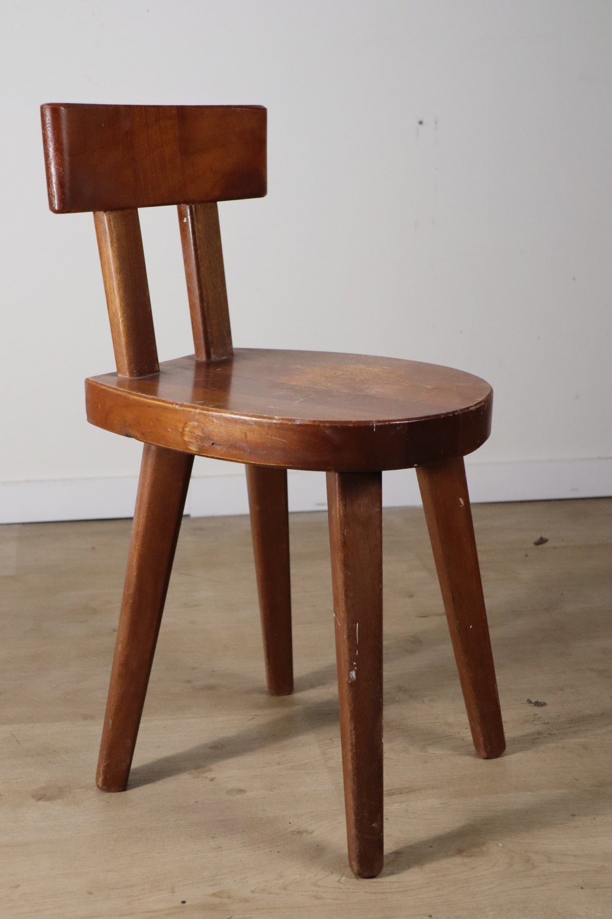 Chaise en acajou par Christian Durupt - Méribel – 1960