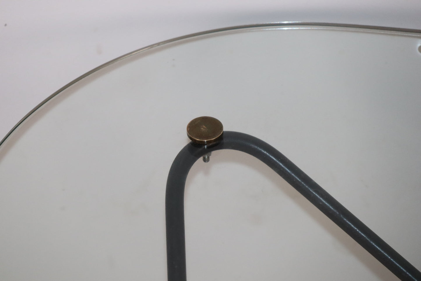 Table basse “Jasmin” par Florent Lasbleiz – édition Airborne, années 50