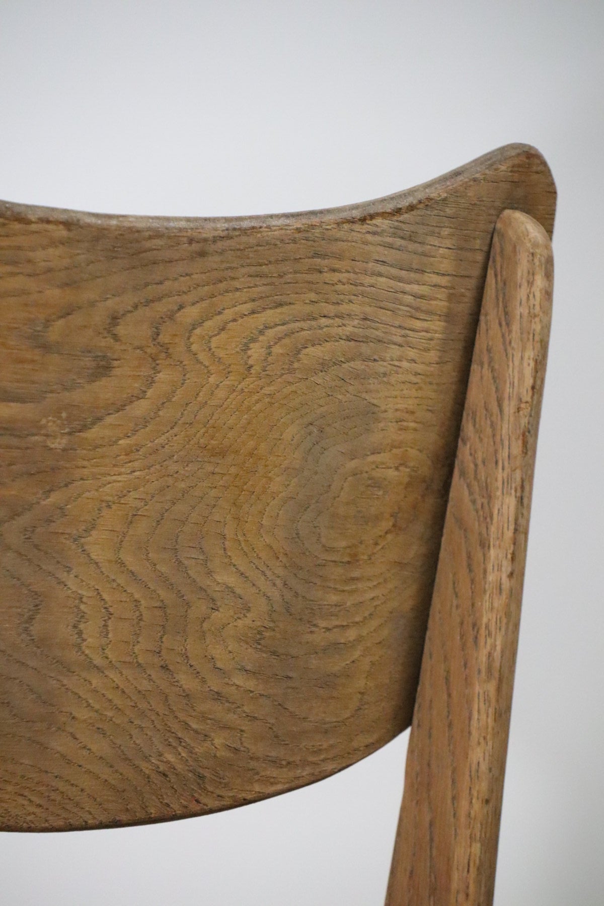 Paire de chaises vintage en chêne et cannage, 1950