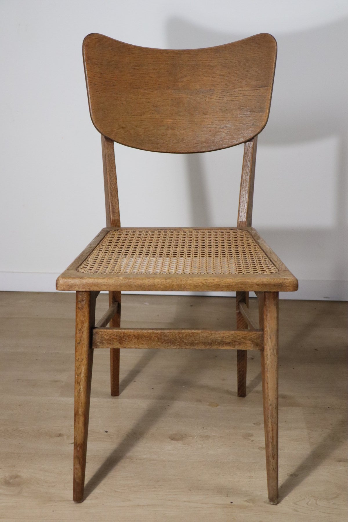 Paire de chaises vintage en chêne et cannage, 1950