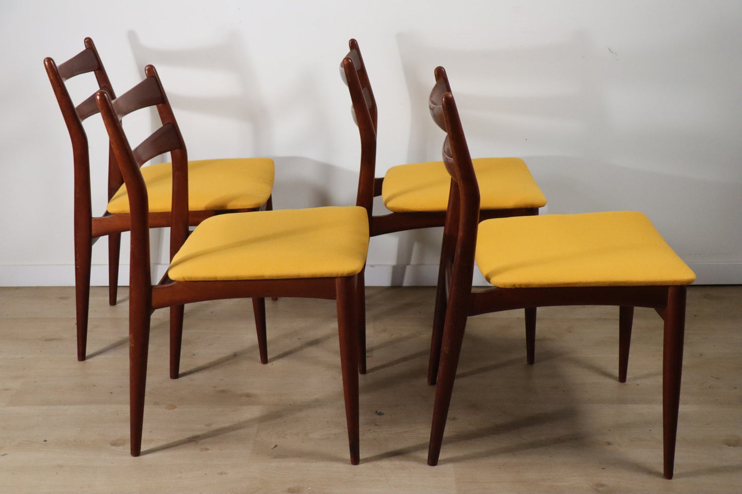Série de 4 chaises scandinave édition Swiss Teak, 1960