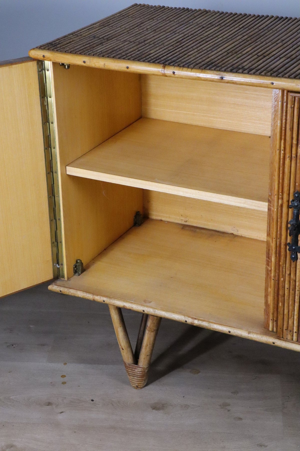 Buffet vintage en rotin tressé – 1960
