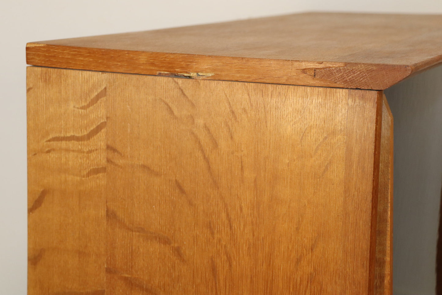 Meuble d'appoint vintage à portes coulissantes, 1960