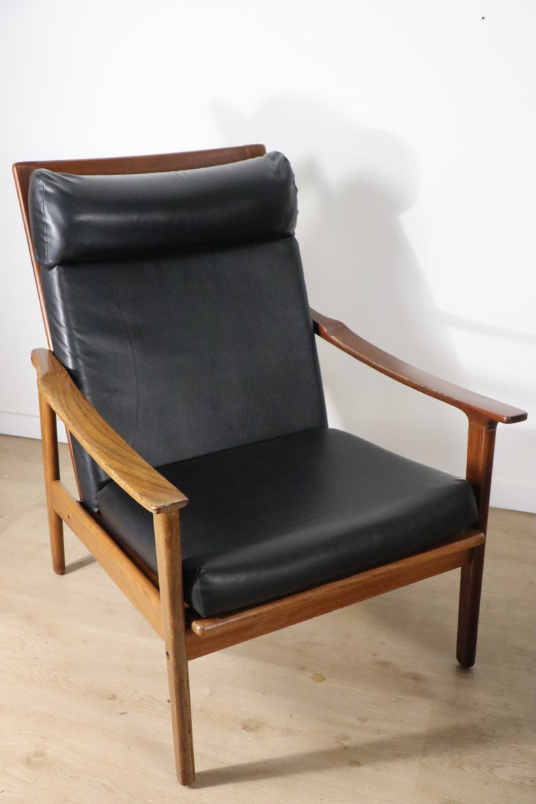 Paire de fauteuils scandinave en teck et skai, 1960