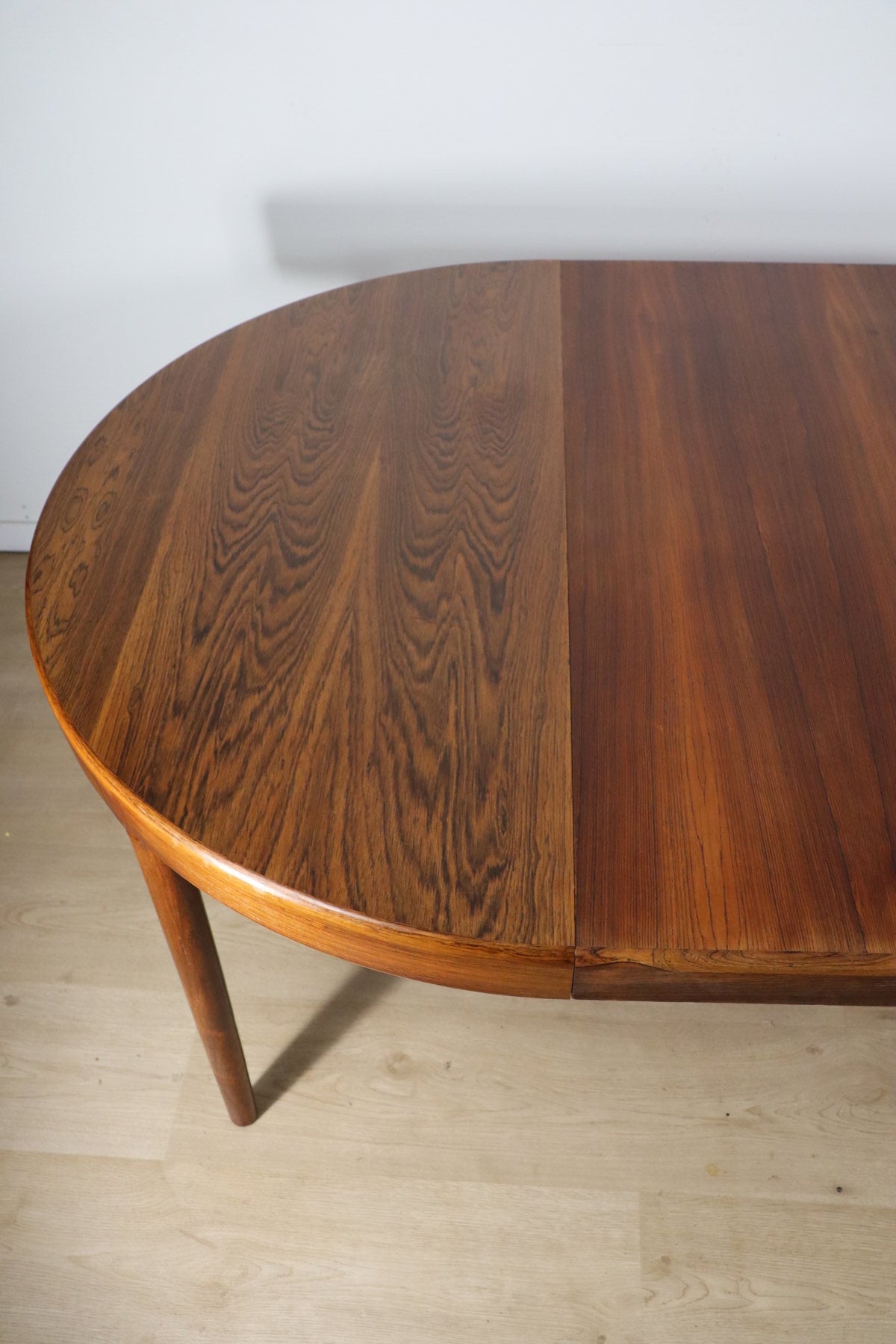 Table extensible Danoise par Harry Ostergaard en palissandre, 1960