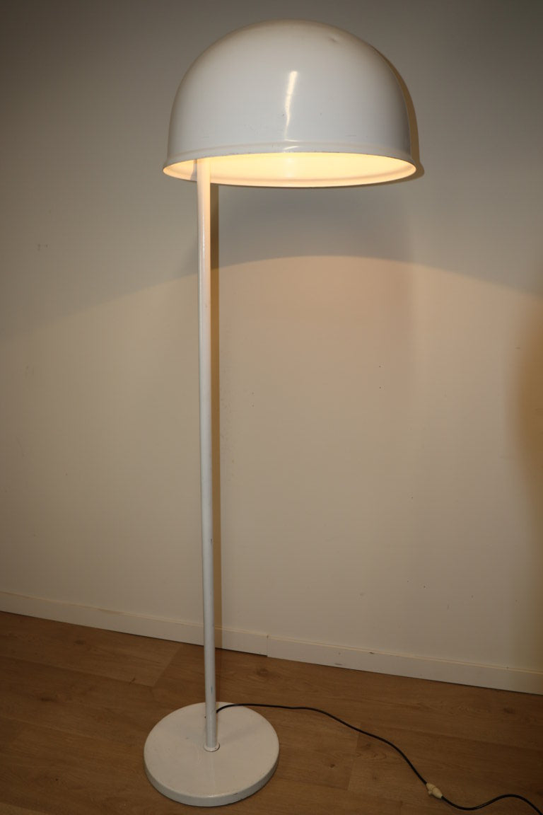 Lampadaire vintage en métal laqué blanc, 1970