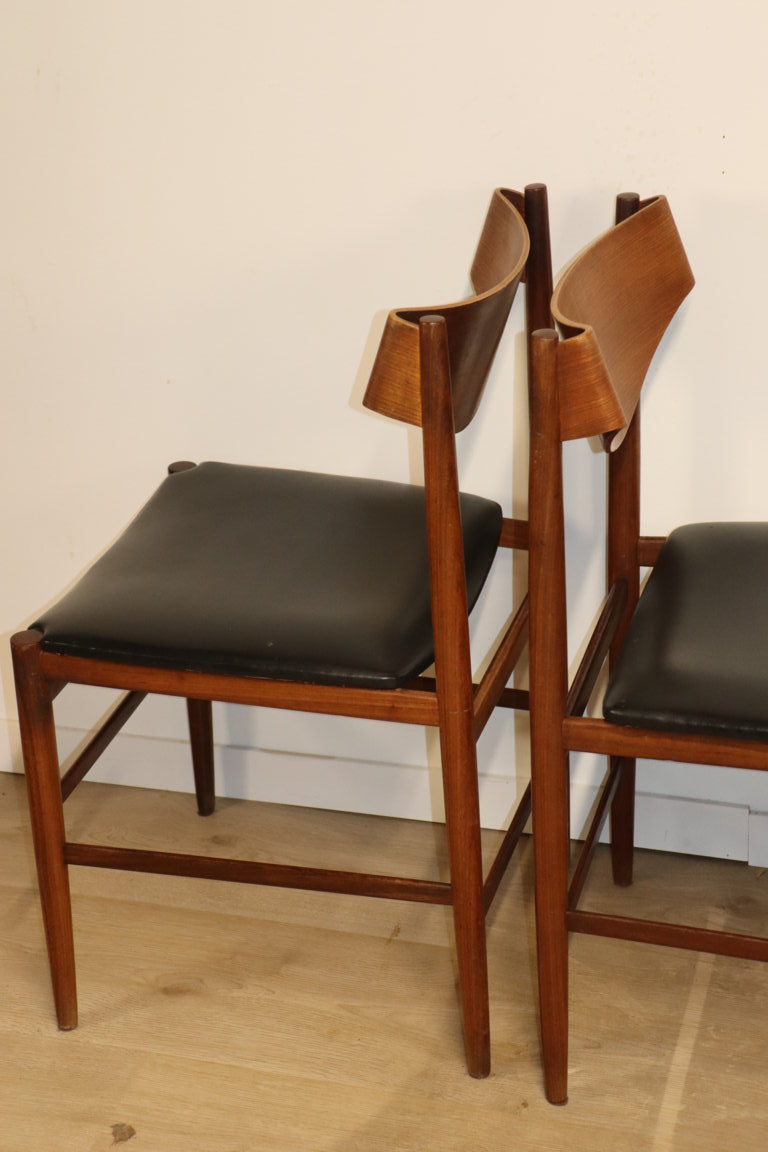 Série de 4 chaises italiennes par Gianfranco Frattini en teck, 1960