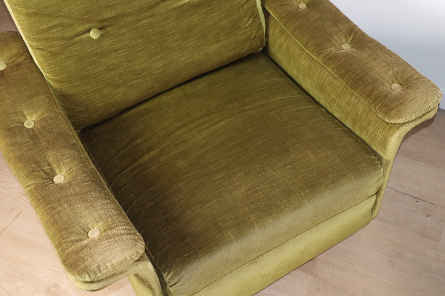 Paire de fauteuils vintage en velours – Années 60