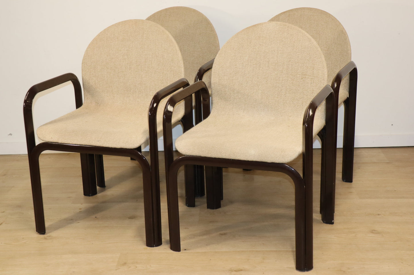 Ensemble de 4 chaises par Gae Aulenti pour Knoll