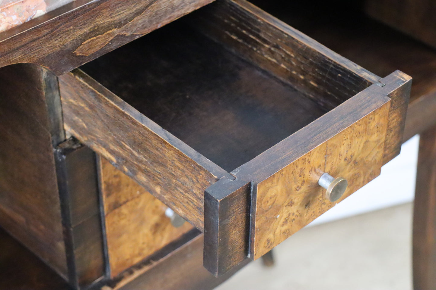 Console vintage en bois et marbre – pieds galbés style classique 1950