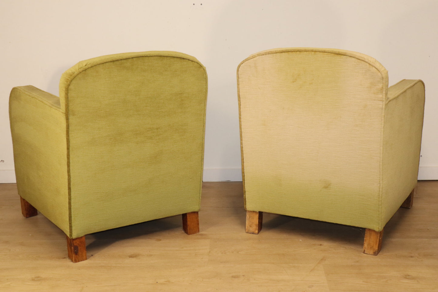 Paire de fauteuils vintage en velours avec repose-pied - Années 50