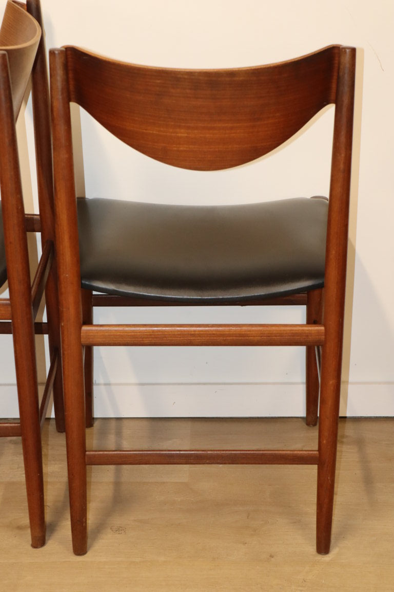 Série de 4 chaises italiennes par Gianfranco Frattini en teck, 1960