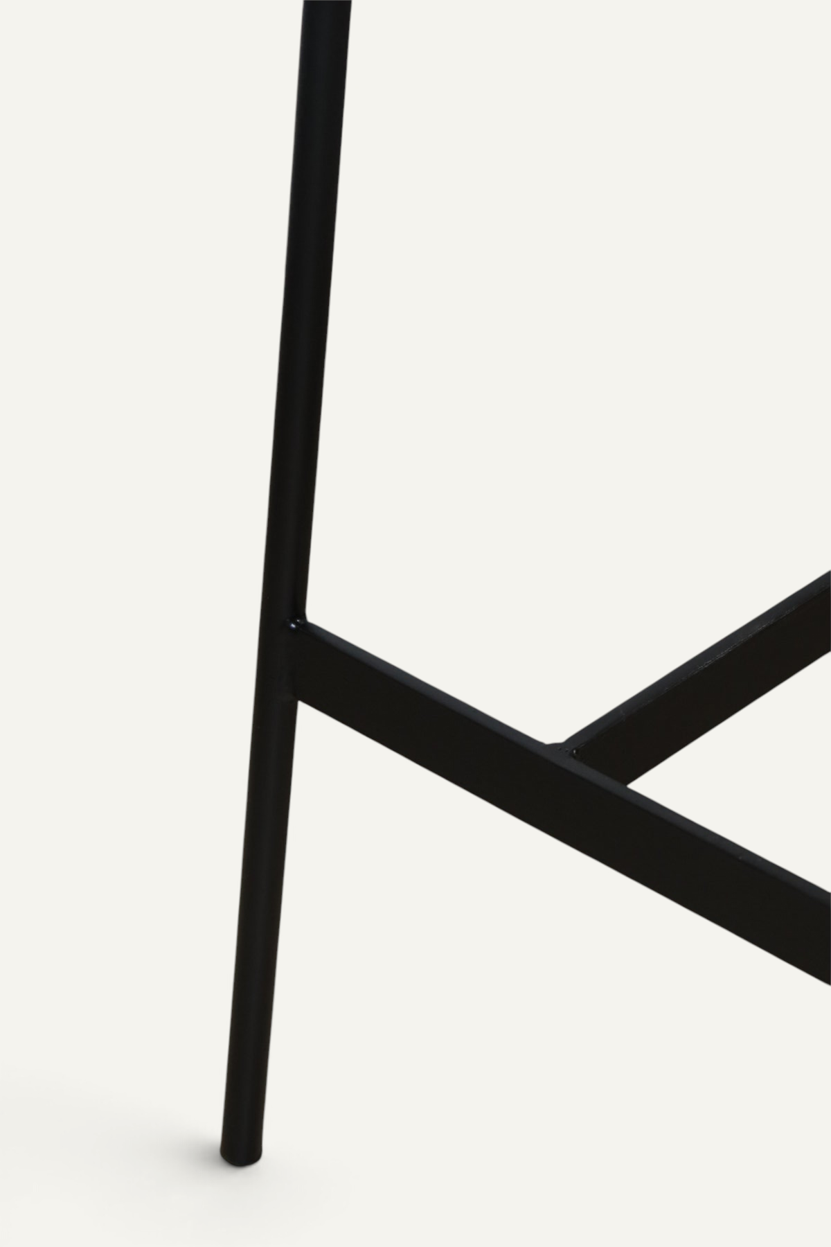 Bureau CM178 Pierre Paulin pour Thonet en chêne et métal noir – Années 1950