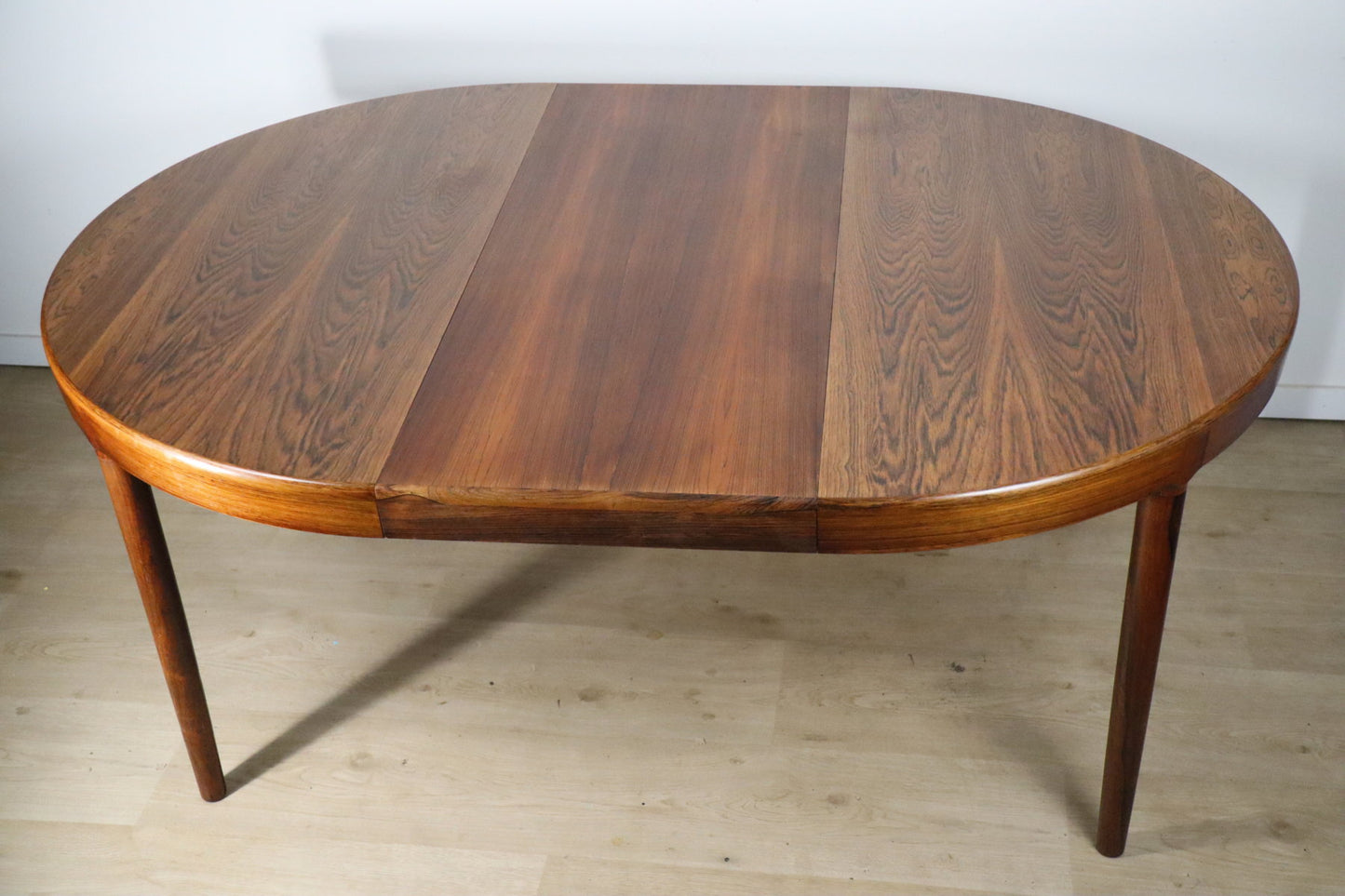 Table extensible Danoise par Harry Ostergaard en palissandre, 1960