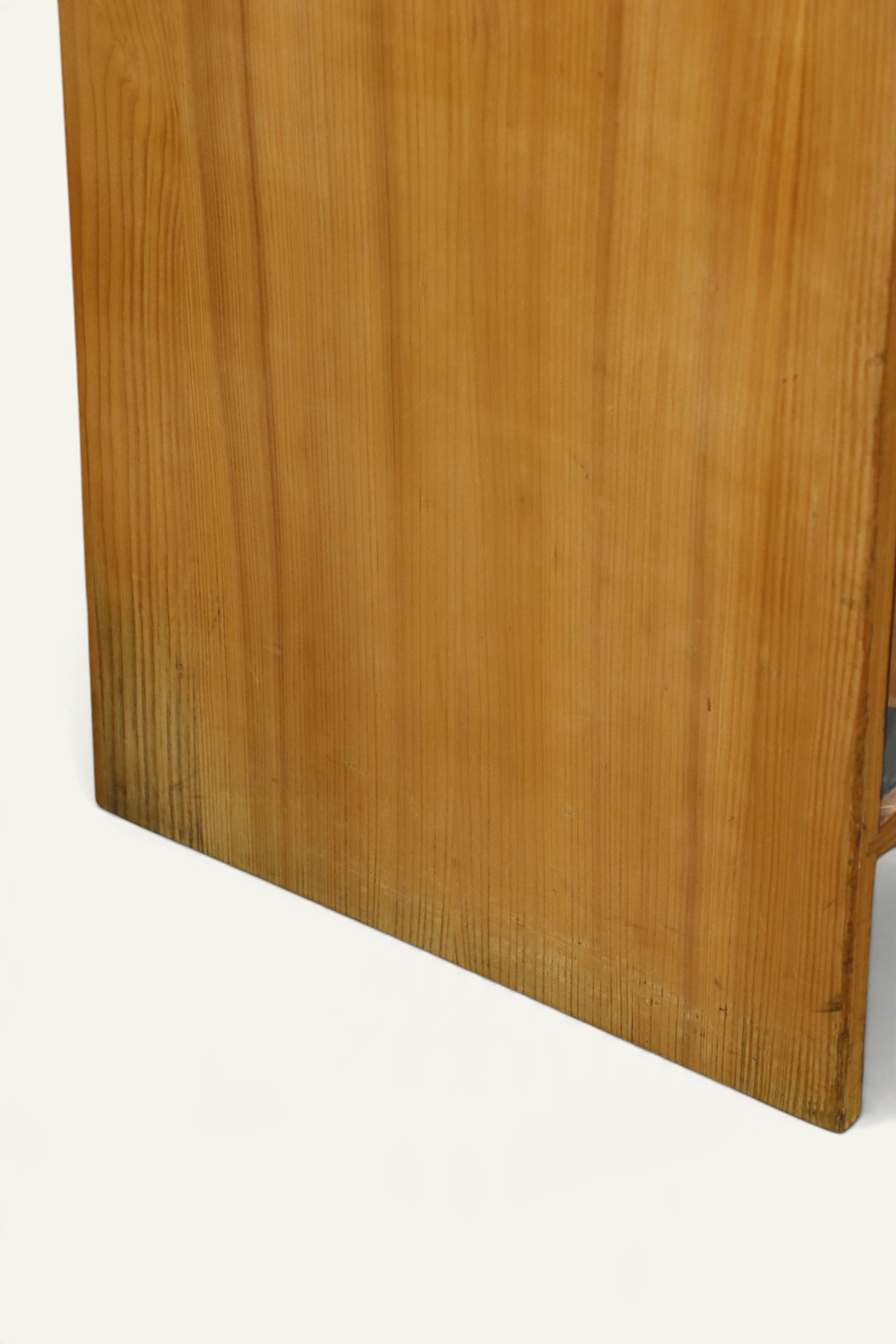 Meuble d’appoint vintage en bois à portes coulissantes – années 60