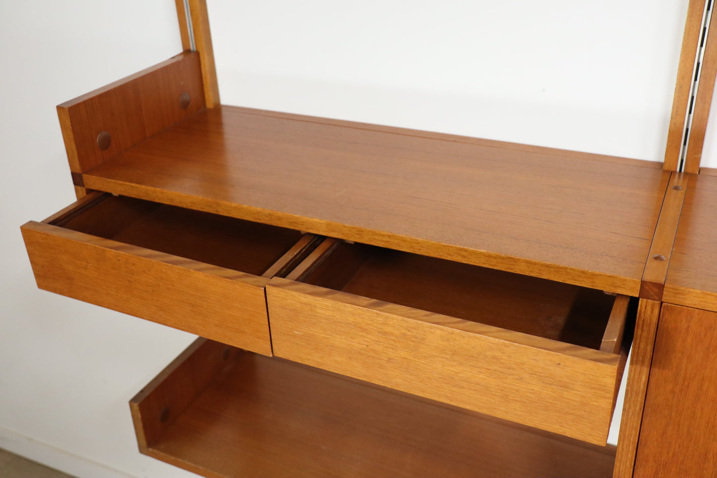 Bibliothèque murale modulable édition Minvielle par A.R.P – 1960