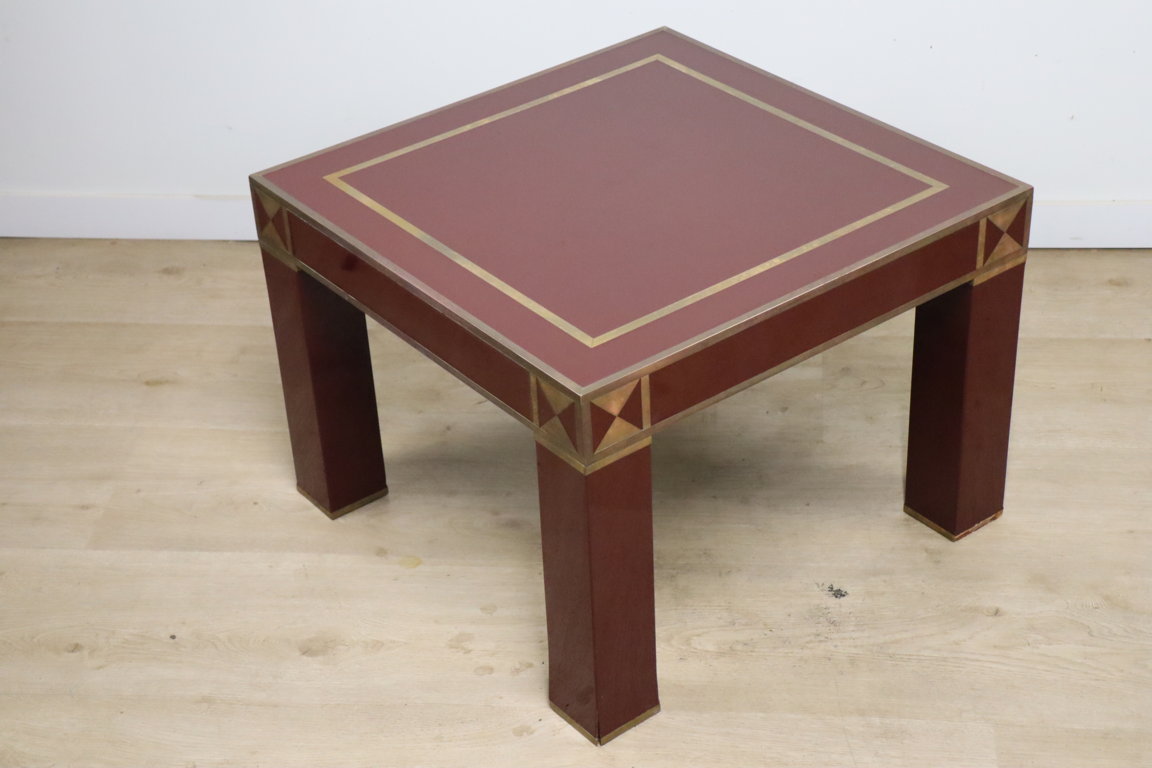 Table basse vintage Jean-Claude Mahey en bois laqué et laiton, 1970