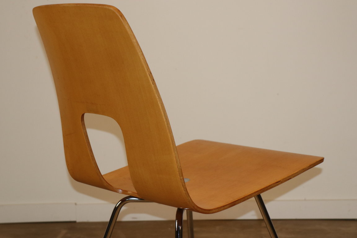 Chaise modèle "One point" par Hans Bellmann en hêtre, 1950