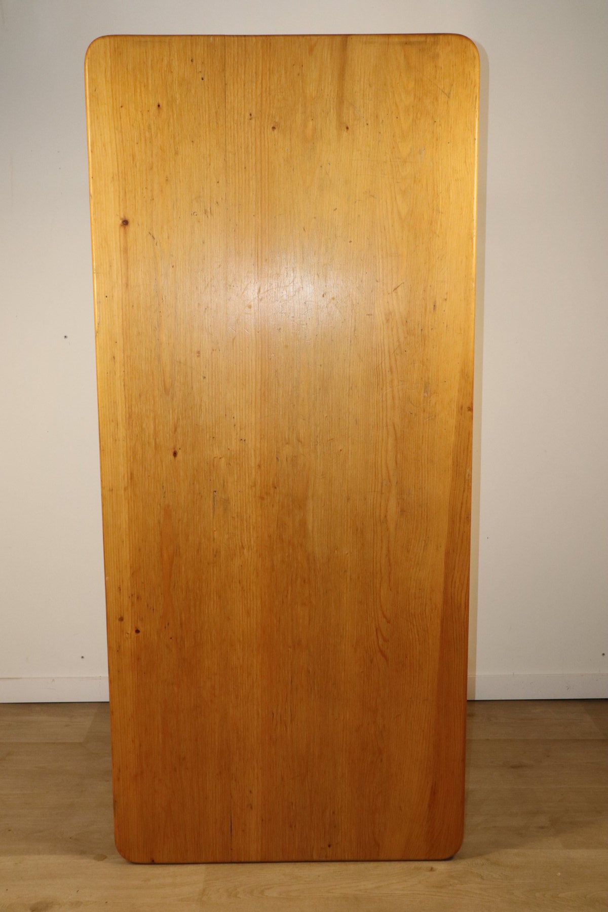 Table René Martin en pin massif moderniste, 1960