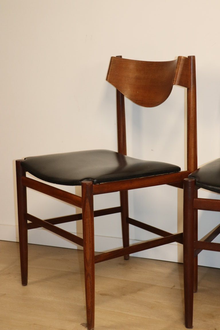 Série de 4 chaises italiennes par Gianfranco Frattini en teck, 1960