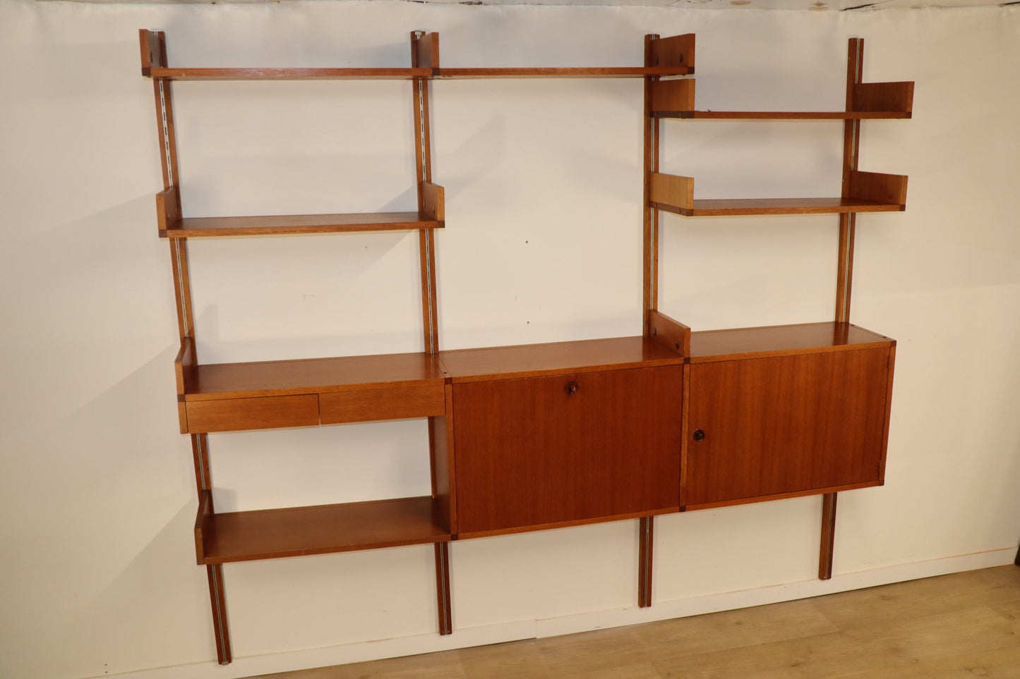 Bibliothèque murale modulable édition Minvielle par A.R.P – 1960