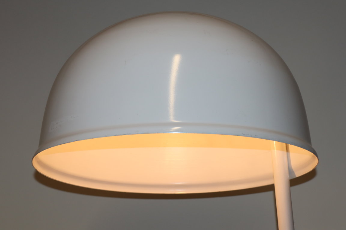 Lampadaire vintage en métal laqué blanc, 1970