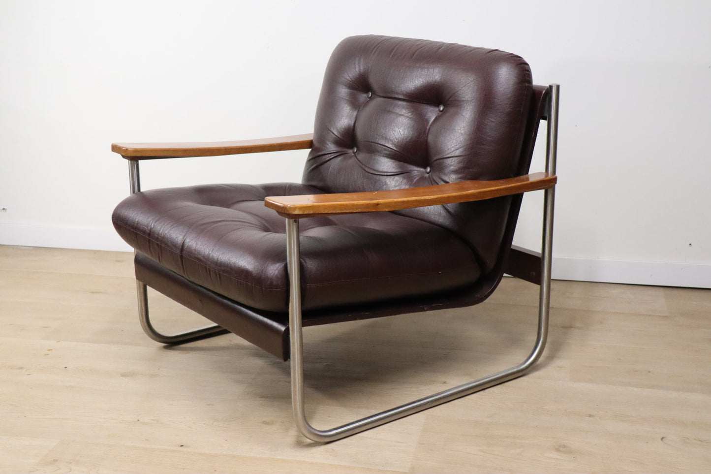 Fauteuil vintage style Bauhaus en skaï et métal, 1970