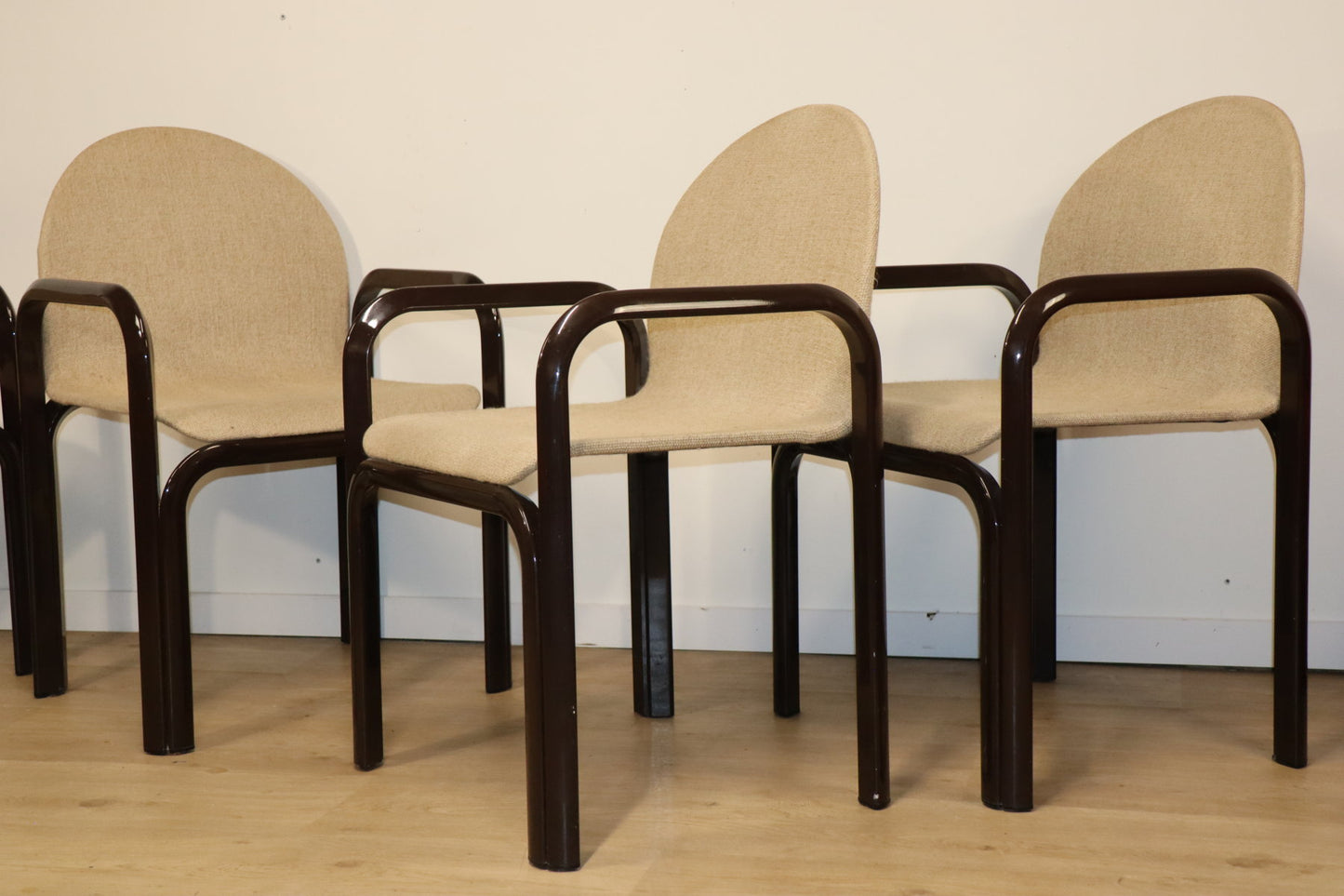 Ensemble de 4 chaises par Gae Aulenti pour Knoll