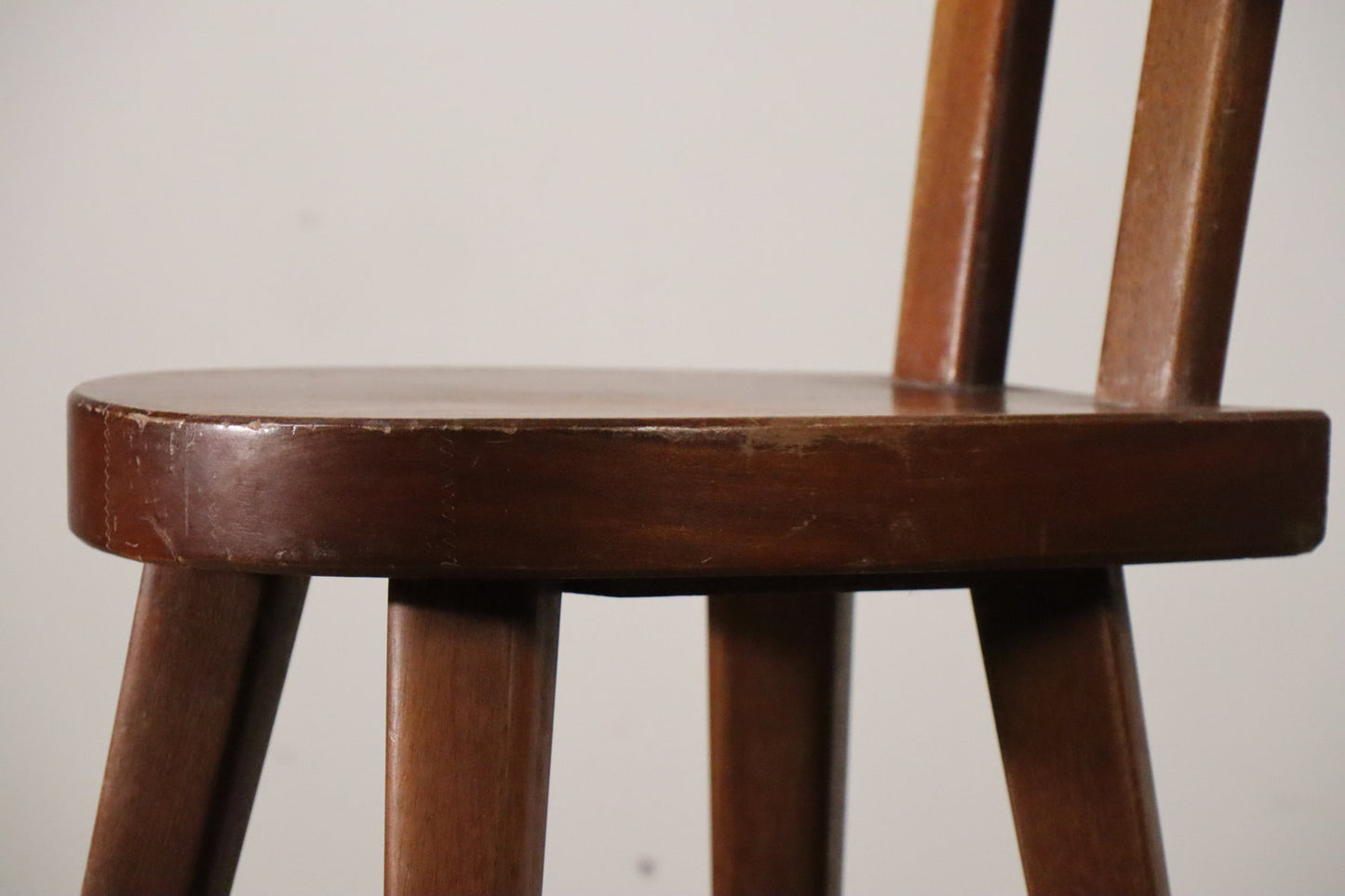 Chaise en acajou par Christian Durupt - Méribel – 1960