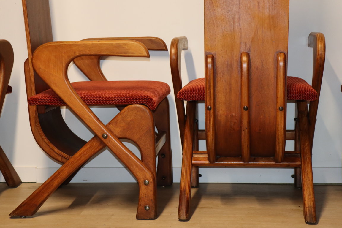 Série de 4 chaises de repas vintage en bois massif, 1980