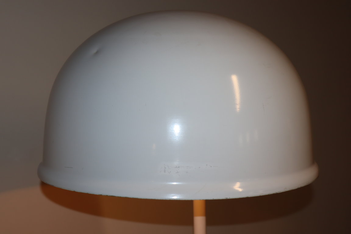 Lampadaire vintage en métal laqué blanc, 1970