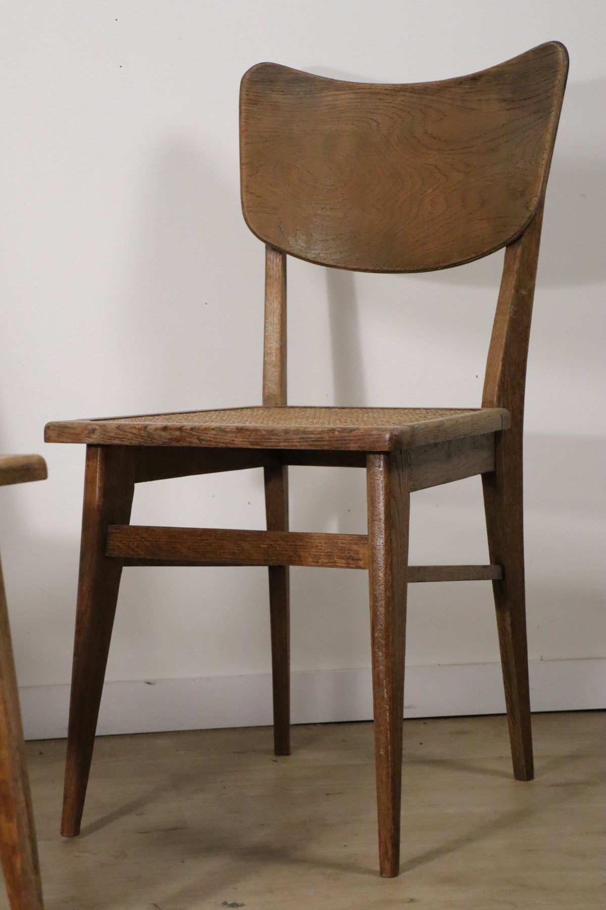 Paire de chaises vintage en chêne et cannage, 1950