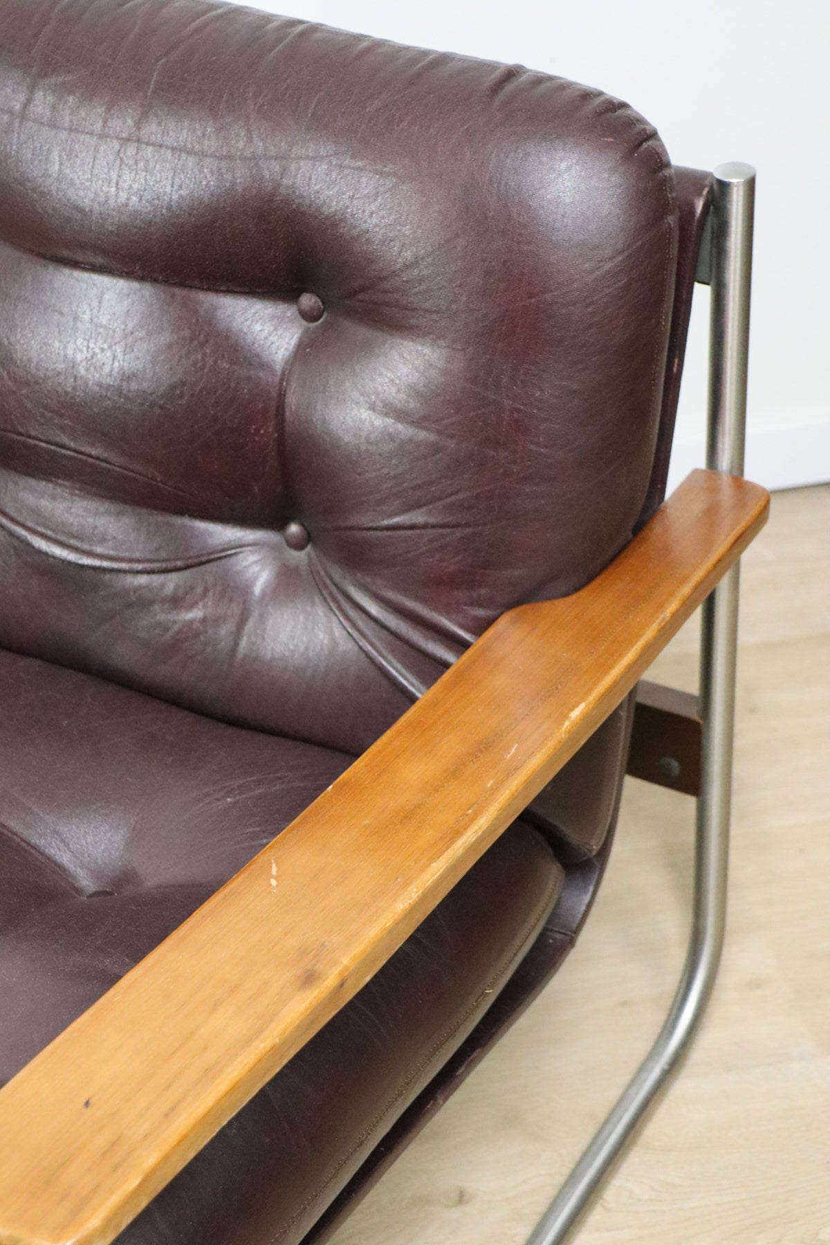 Fauteuil vintage style Bauhaus en skaï et métal, 1970