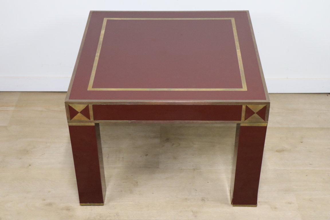 Table basse vintage Jean-Claude Mahey en bois laqué et laiton, 1970