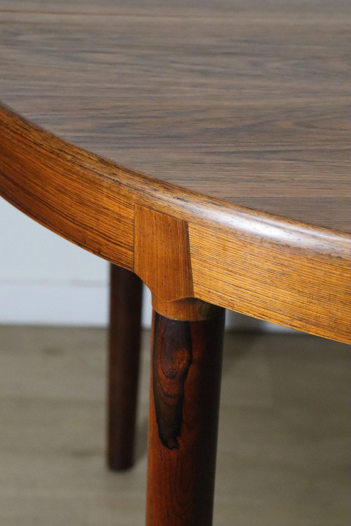 Table extensible Danoise par Harry Ostergaard en palissandre, 1960