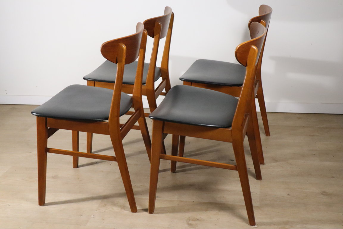 Série de 4 chaises danoise scandinave en teck, 1960