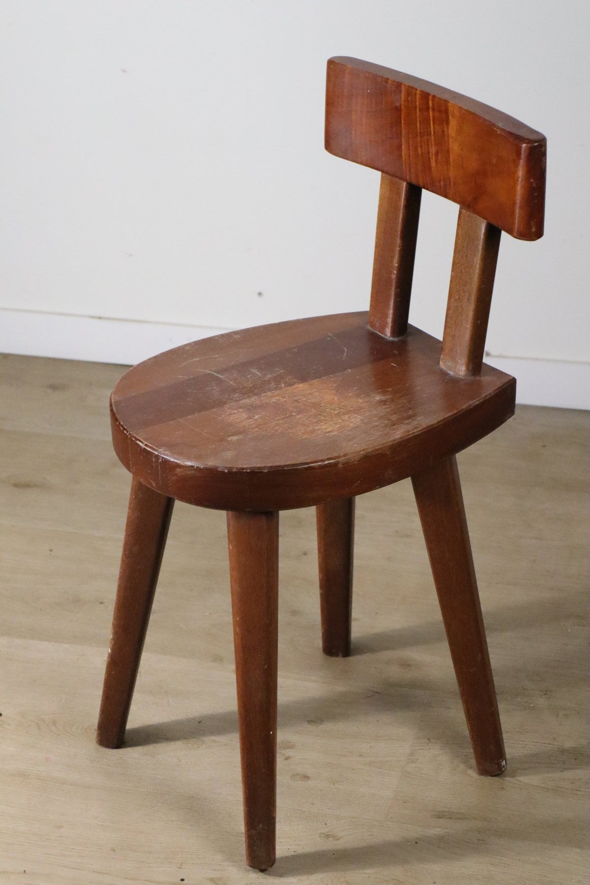 Chaise en acajou par Christian Durupt - Méribel – 1960