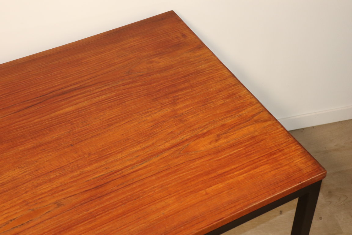 Table vintage Danemark en teck et métal laqué noir, 1950