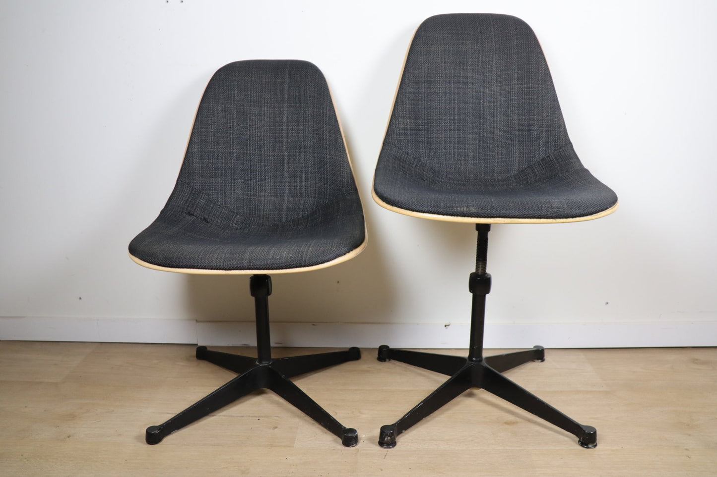 Chaise Eames Herman Miller - Fibre de verre pivotante réglable – 1960