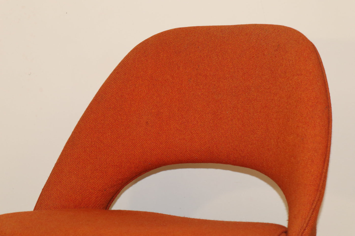 Chaise “Conference” par Eero Saarinen pour Knoll – 1950