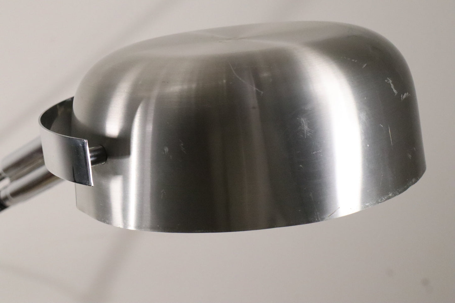 Lampadaire vintage arc à balancier en métal chromé, 1970