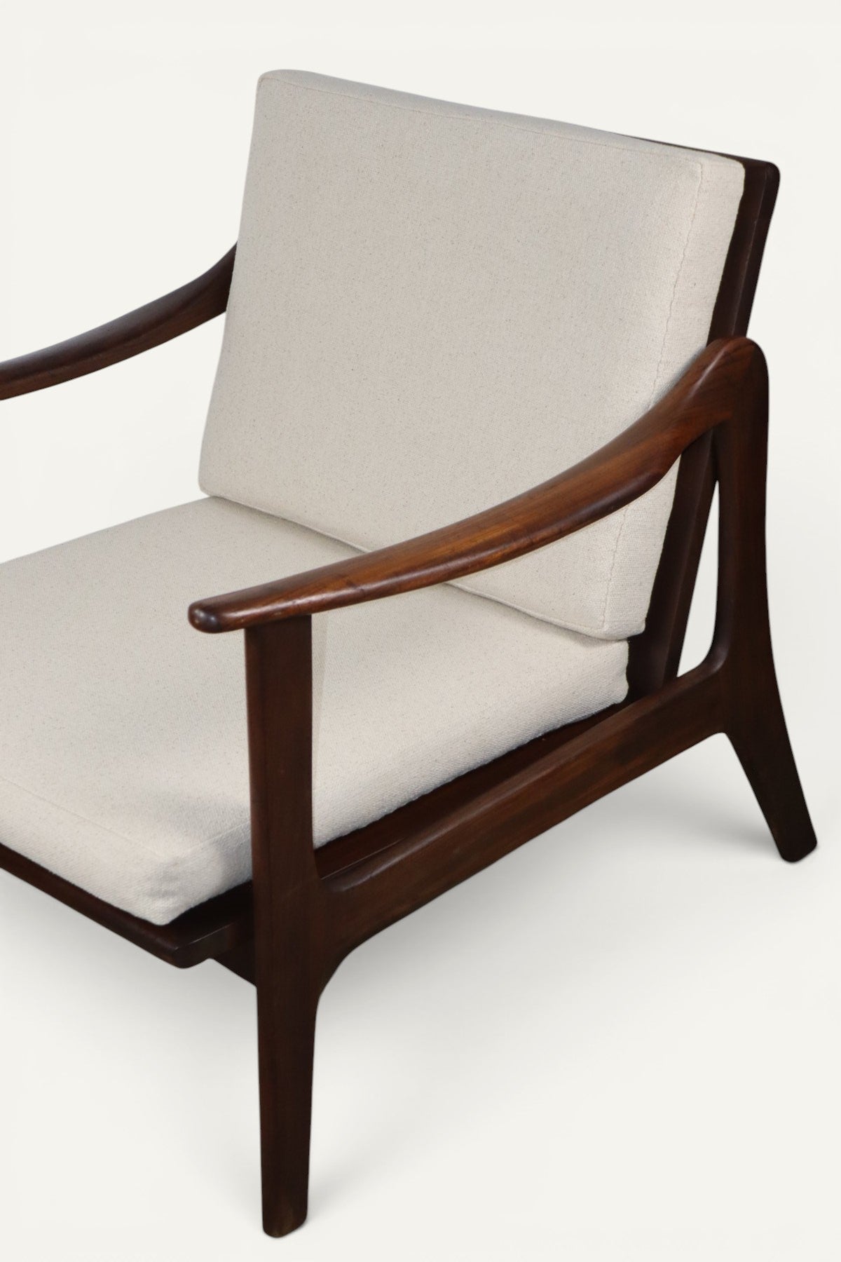 Fauteuil lounge scandinave en teck massif, années 1960