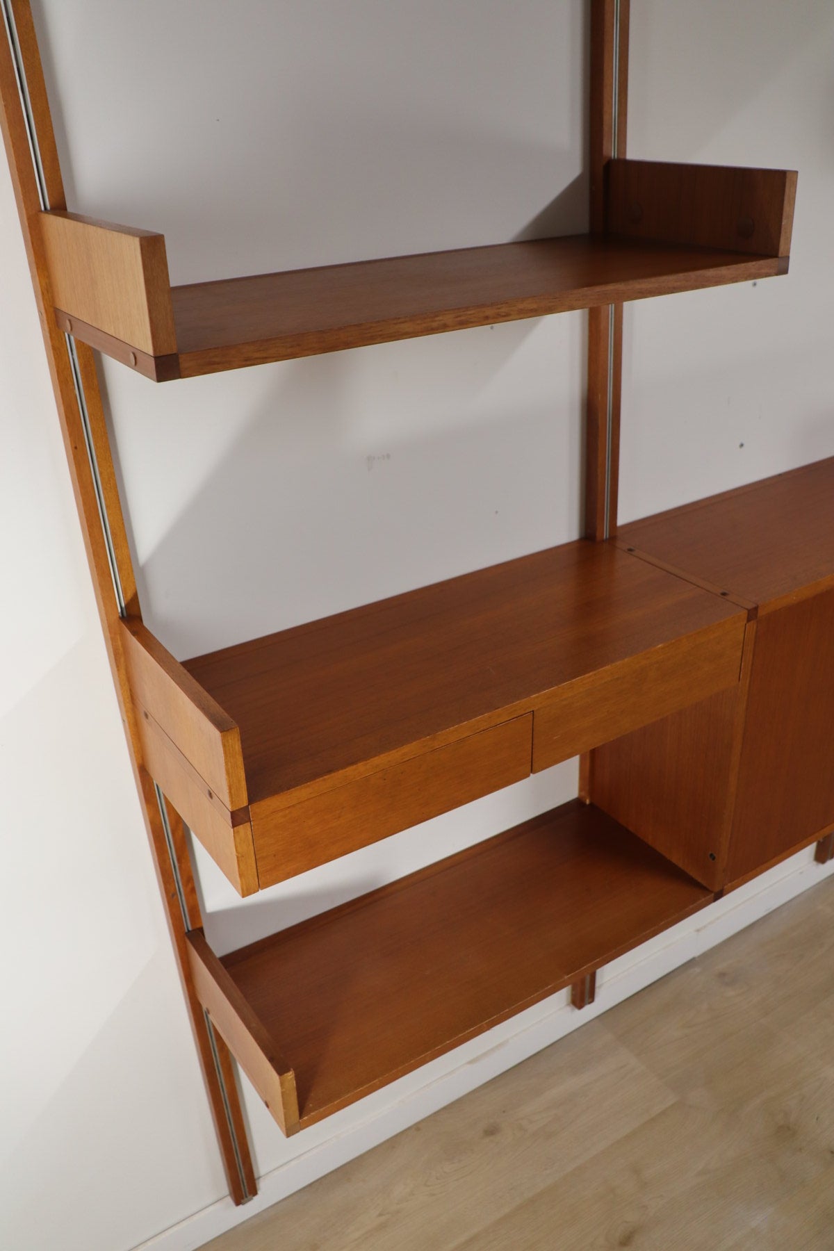 Bibliothèque murale modulable édition Minvielle par A.R.P – 1960