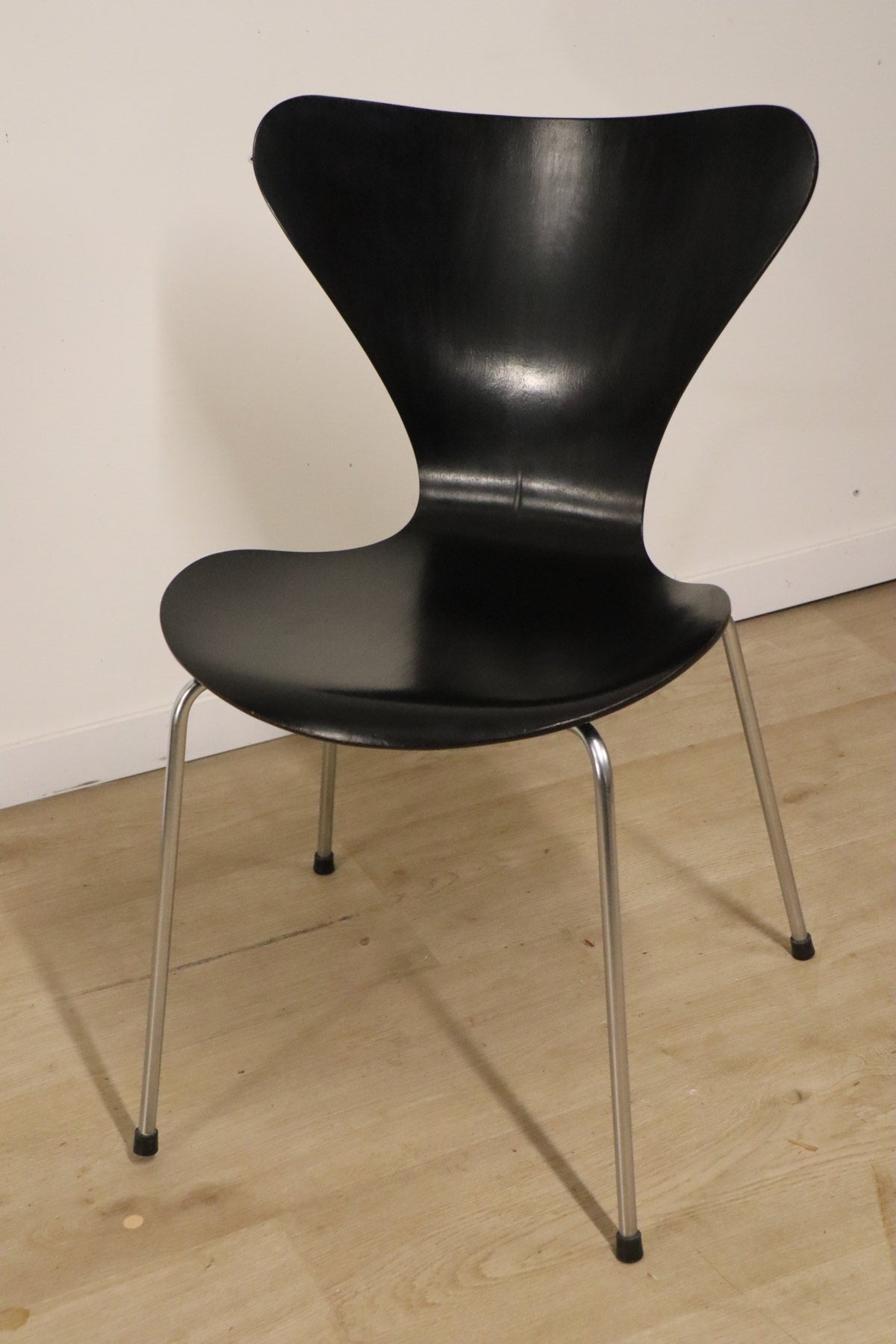 Chaises Série 7 Arne Jacobsen édition Fritz Hansen, 1955