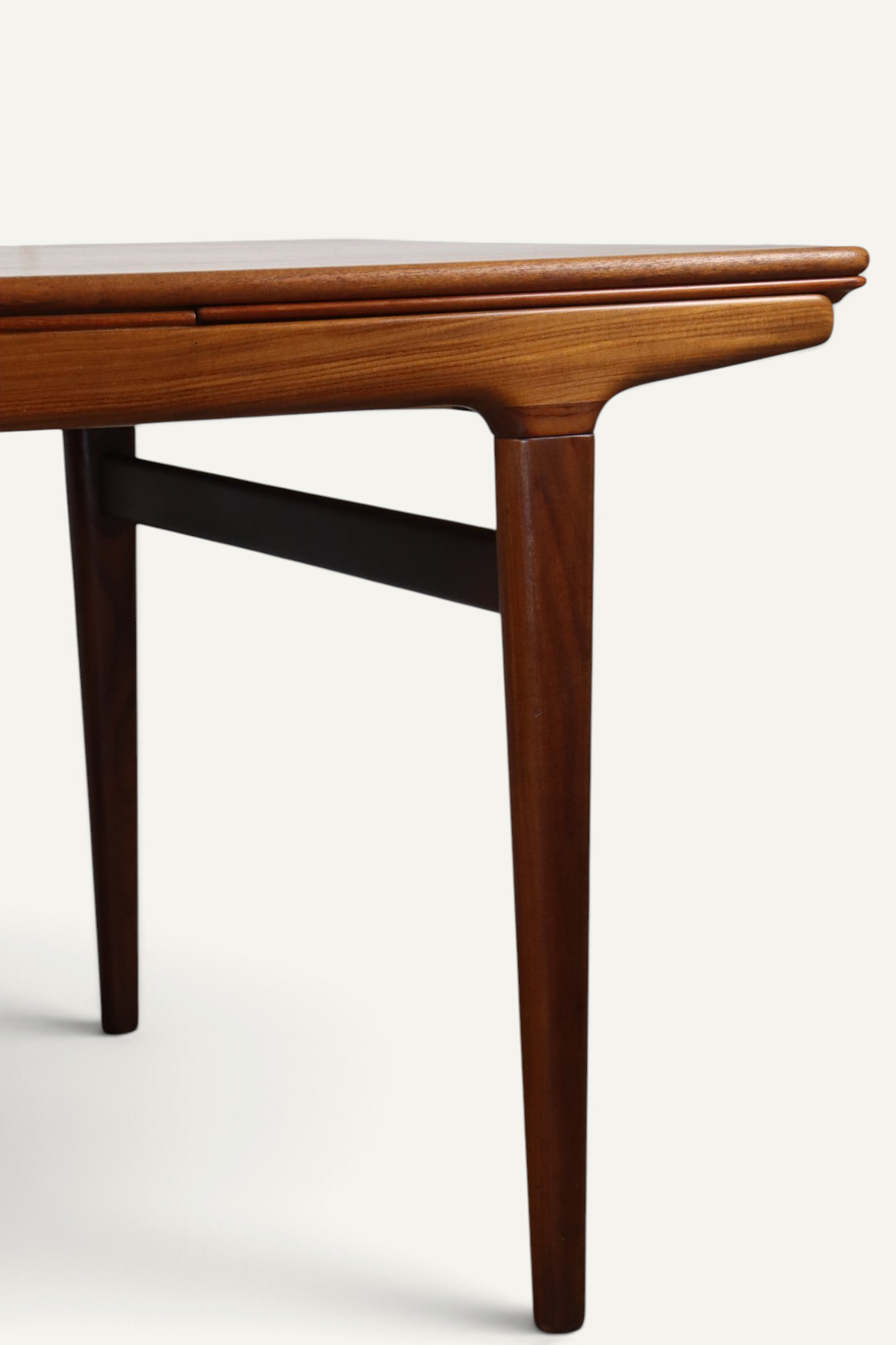 Table de repas scandinave extensible de Johannes Andersen en teck - 1960